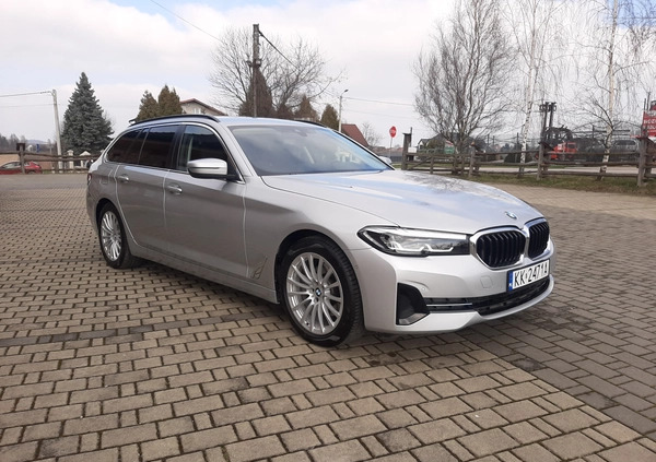 BMW Seria 5 cena 159900 przebieg: 57000, rok produkcji 2021 z Kraków małe 301